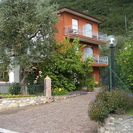 Garni Casa Rabagno Отель Мальчезине